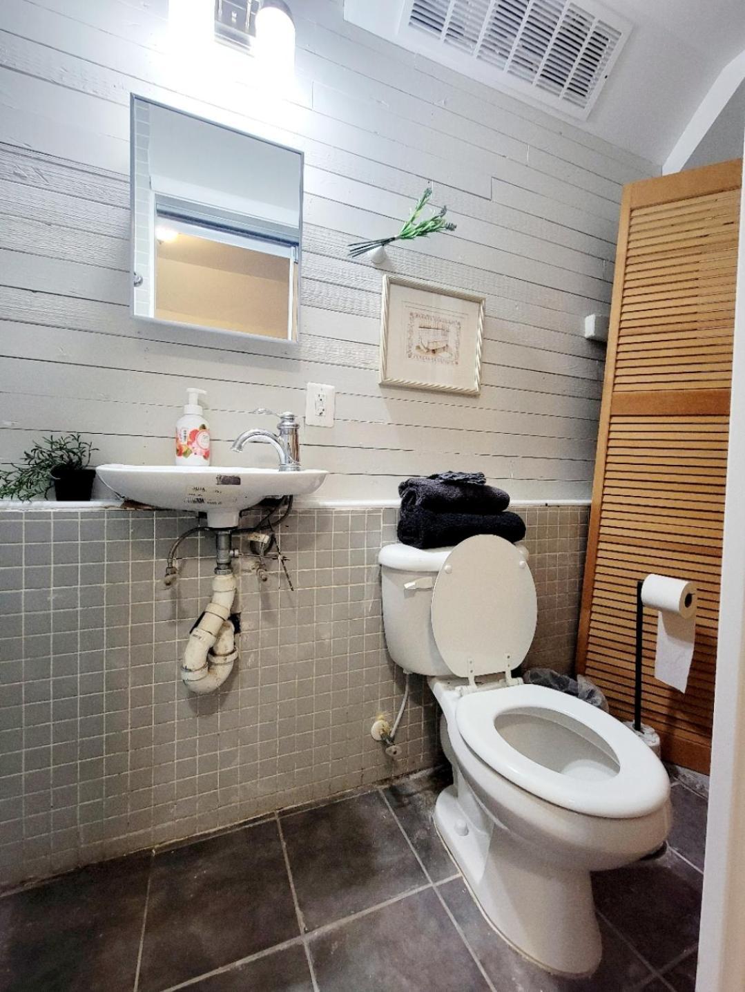 Maison d'hôtes Walk To Downtown And Stadiums Free Parking *